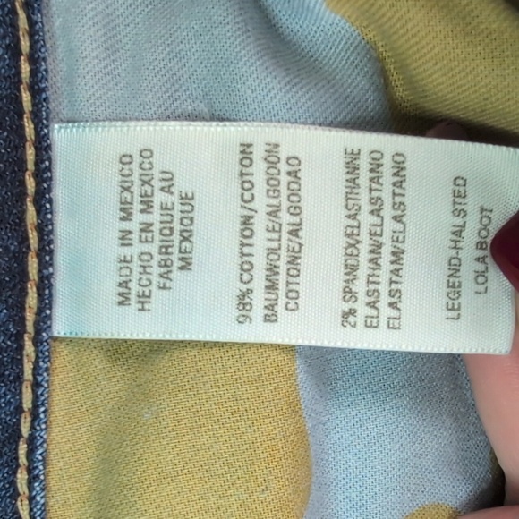 Lucky Brand Jeans. BootCut. Lola Boot. Low-Rise. Mid-Rise. 8/29. Euc - Picture 5 of 14